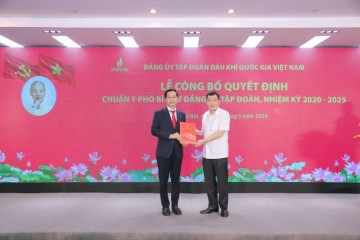 Đảng ủy Tập đoàn Dầu khí Quốc gia Việt Nam công bố và trao quyết định Phó Bí thư Đảng ủy Tập đoàn đối với đồng chí Trần Quang Dũng