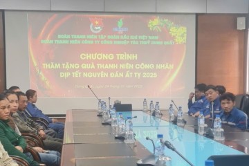 Đoàn Thanh niên PVN tặng quà cho Thanh niên, Người lao động DQS có hoàn cảnh khó khăn nhân dịp tết cổ truyền Ất tỵ 2025